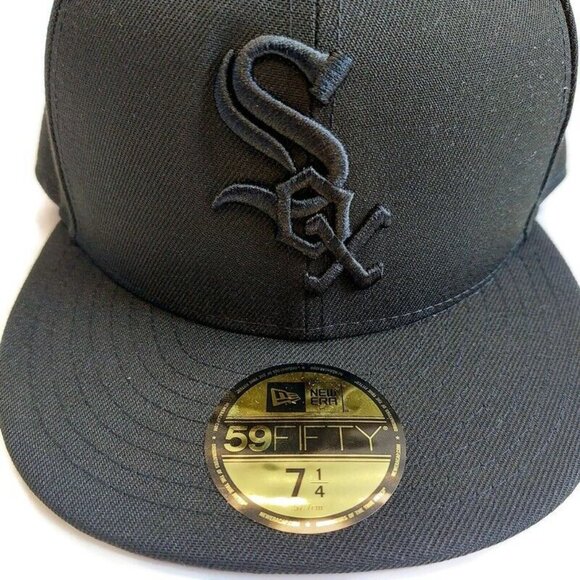 59Fifty New Era Size 7 1/4 Chicago White Sox Fitted Hat Cap Basic Black On Black - Picture 2 of 7